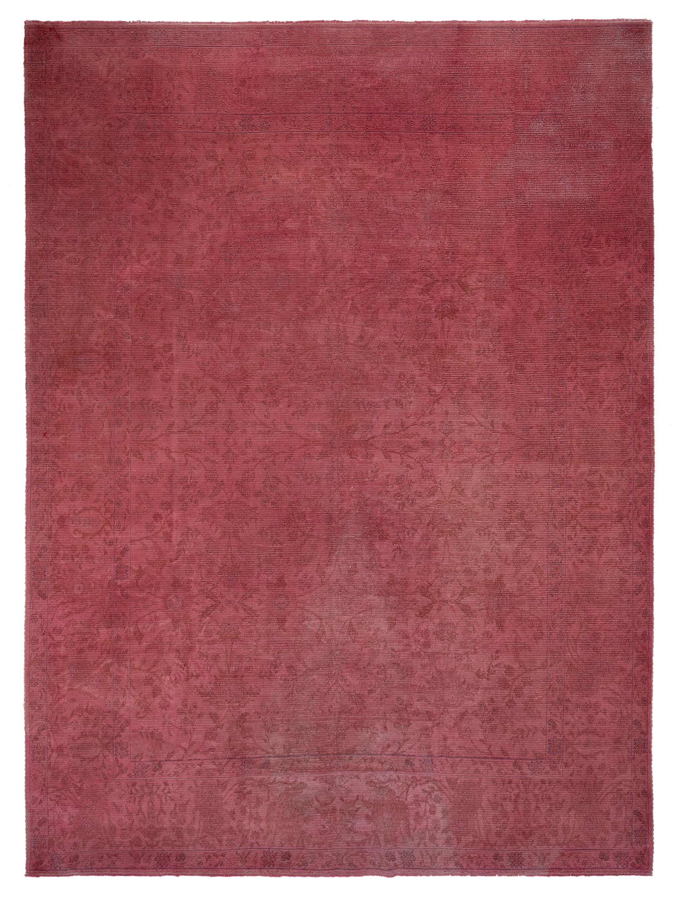 Vintage Contemporary pink area rug	