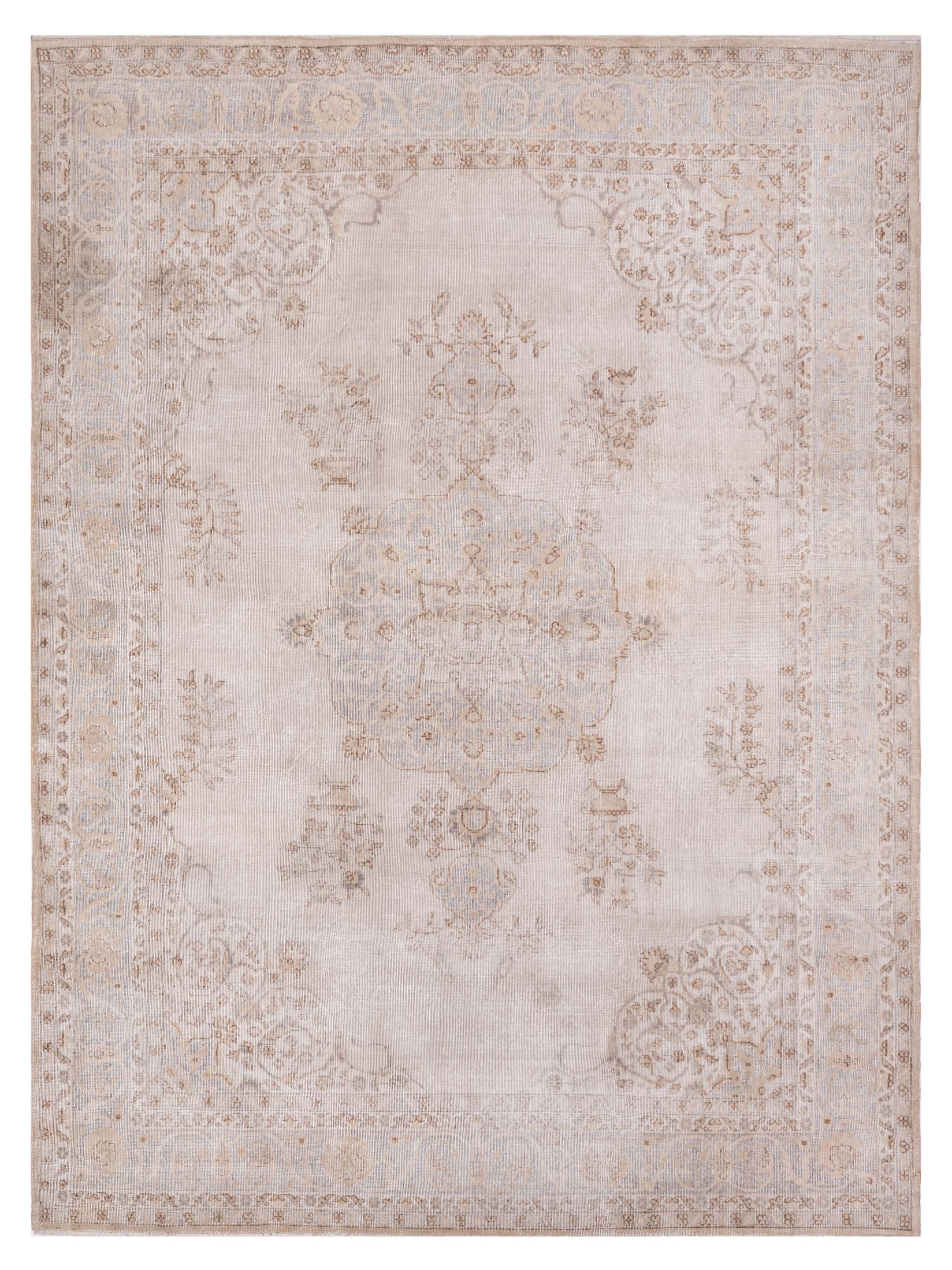 Ivory Silver vintage hand-knotted Turkish area rug	