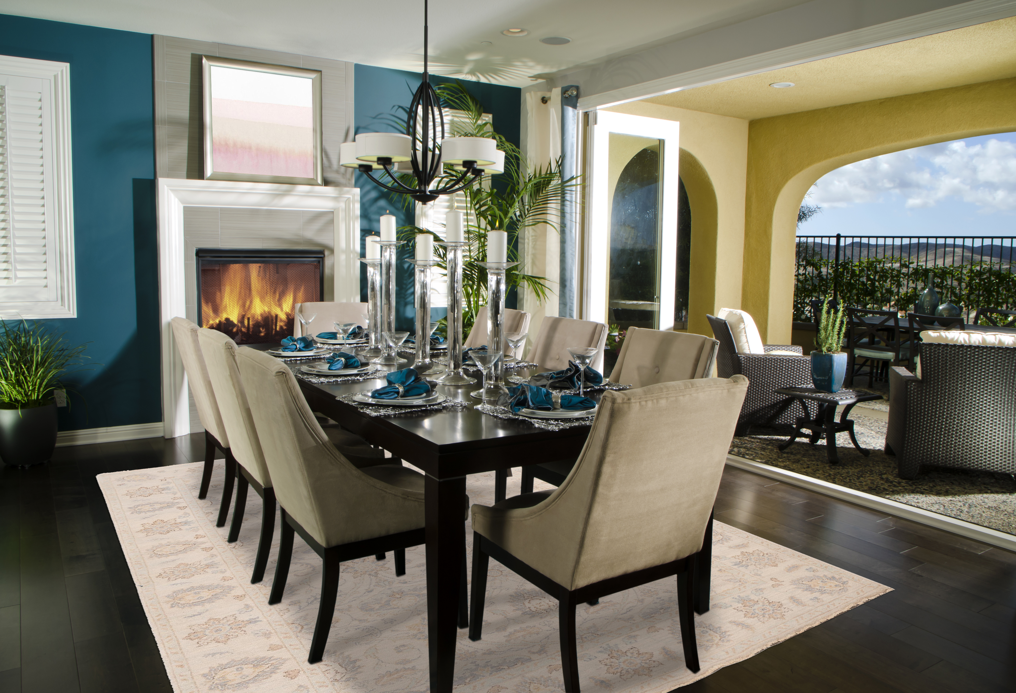 Transitional Ivory 4x6 Area Rug in Dining room 